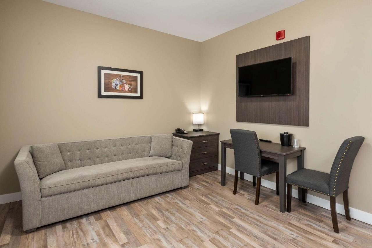Econo Lodge Prince George Zewnętrze zdjęcie